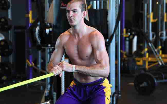 “秃曼巴”卡鲁索